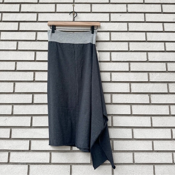 NWT Selga Lancaster Made Dark Charcoal Light Gray Angle Skirt - Picture 1 of 10